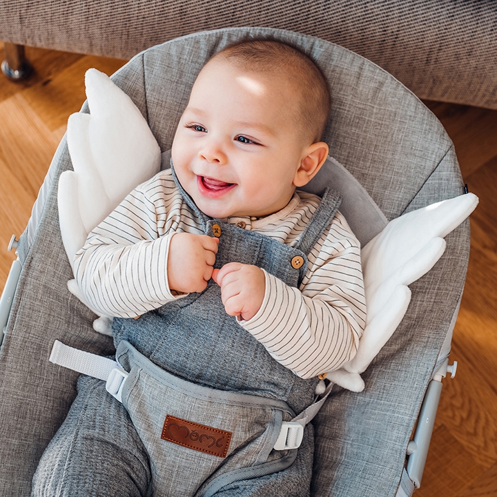 Leagan Momi, Tuli, Grey