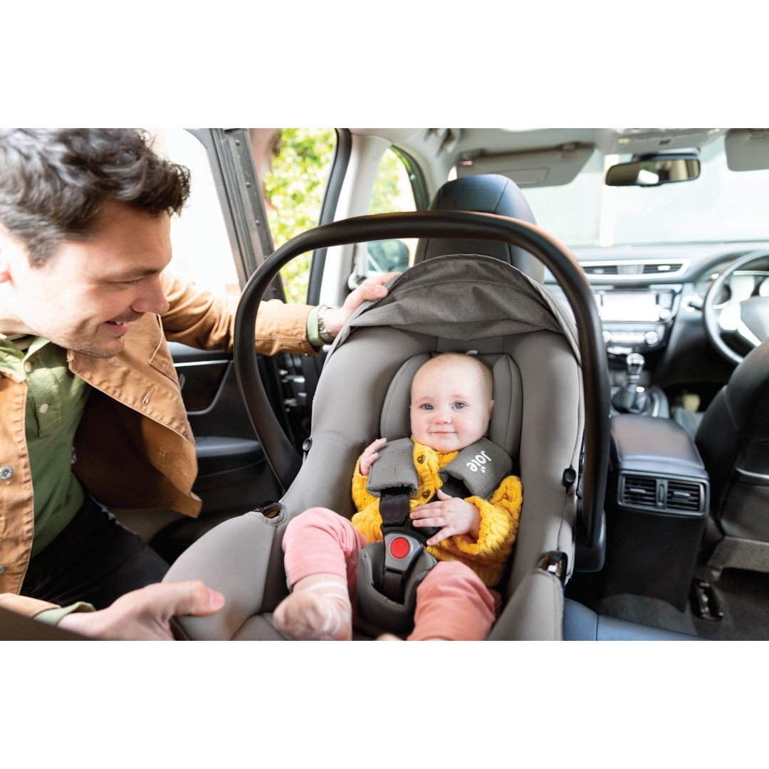 Scoica auto i-Snug 2 cu tetiera reglabila, 40-75 cm, Pebble, testata ADAC si certificata R129, Joie