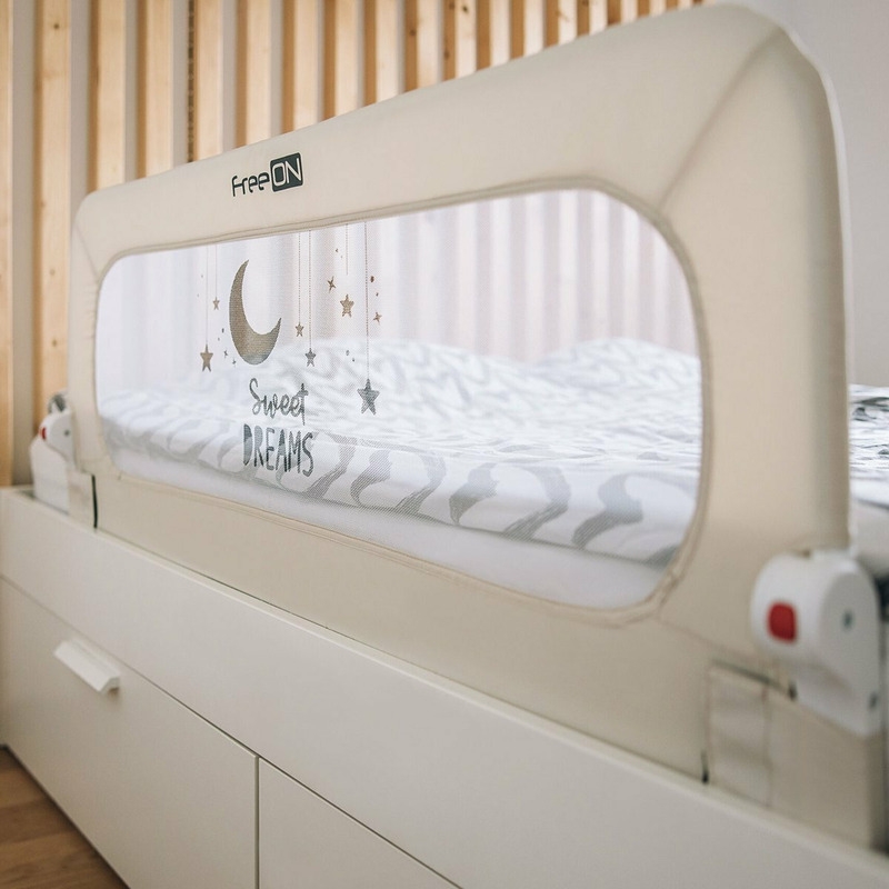 Bariera de protectie pentru pat bebe, Rabatabila, Instalare usoara, Dimensiune 135 x 57 cm, FreeON, Sweet Dreams, Light Beige