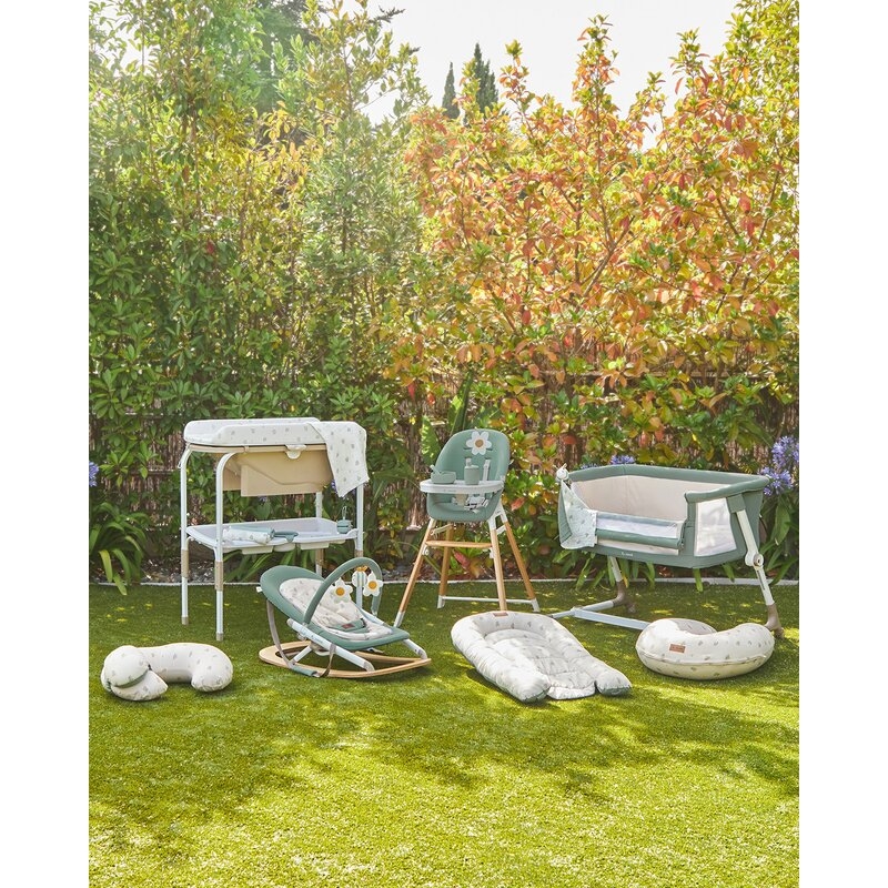 Cadita de baie cu suport, Jane, Flip, Cu 2 pozitii anatomice, Cu masuta de infasat, Cu tavita si compartimente pentru accesorii, Conform cu standardele europene EN 17072:2018EN 12221:2008+A1:2013, Iris