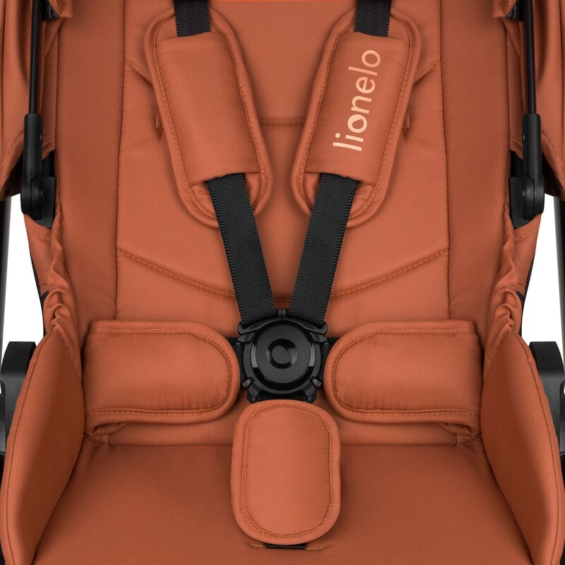 Carucior 3 in 1, Lionelo, Layla, Pana la 22 kg, Cadru aluminiu, Cu landou intarit si salteluta din spuma AirDots, Scoica auto, Reversibil, Cu ventilatie 3D, Cu accesorii, EN1888-1, EN1888-2, EN1466, Maro