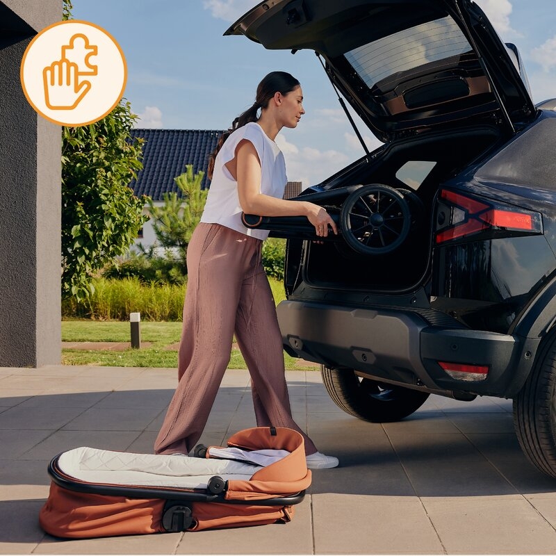 Carucior 3 in 1, Lionelo, Layla, Pana la 22 kg, Cadru aluminiu, Cu landou intarit si salteluta din spuma AirDots, Scoica auto, Reversibil, Cu ventilatie 3D, Cu accesorii, EN1888-1, EN1888-2, EN1466, Negru