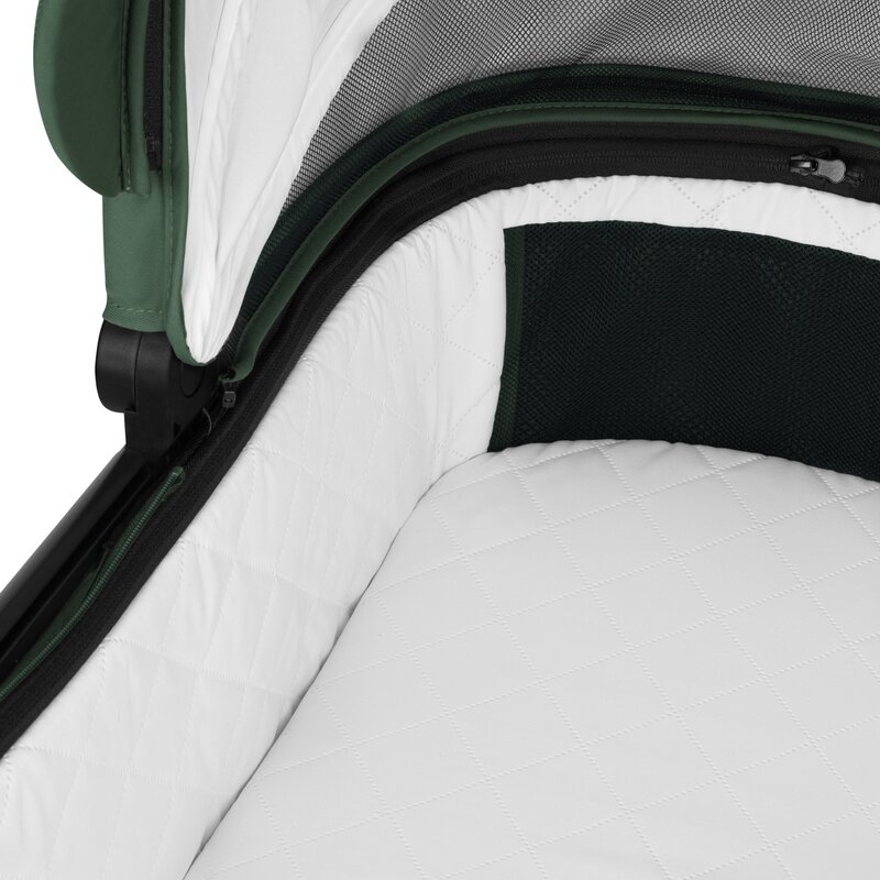 Carucior 3 in 1, Lionelo, Layla, Pana la 22 kg, Cadru aluminiu, Cu landou intarit si salteluta din spuma AirDots, Scoica auto, Reversibil, Cu ventilatie 3D, Cu accesorii, EN1888-1, EN1888-2, EN1466, Verde