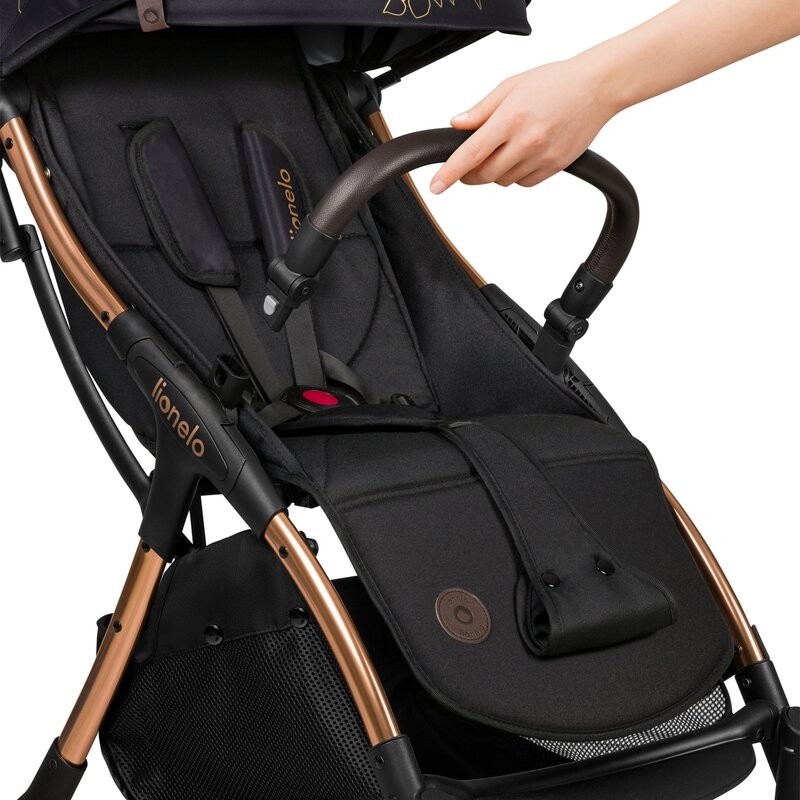 Carucior sport, Lionelo, Julie One, Editie limitata Golden Moments, De la nastere, Greutate redusa, Cu accesorii, Cadru din aluminiu, 0-22 kg, Conform cu standardele europene de securitate EN1888-1 si EN1888-2, Negru