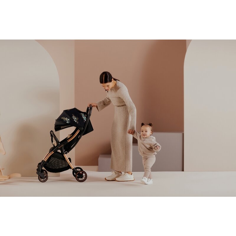 Carucior sport, Lionelo, Julie One, Editie limitata Golden Moments, De la nastere, Greutate redusa, Cu accesorii, Cadru din aluminiu, 0-22 kg, Conform cu standardele europene de securitate EN1888-1 si EN1888-2, Negru