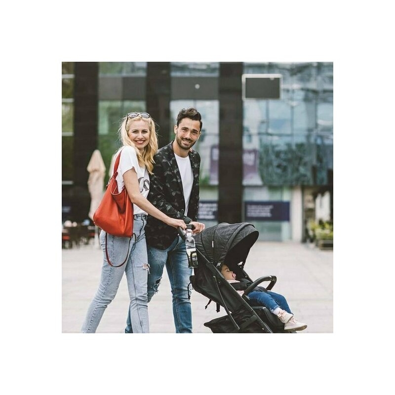 Carucior sport, FreeON, Diamond, Pliabil tip troler, Cadru din aluminiu, 6.8 Kg, Spatar reglabil, Pliere compacta pentru avion, Cu maner pentru transport, Suport pentru sticla, Conform cu standardul european EN 1888-1:2018, Black