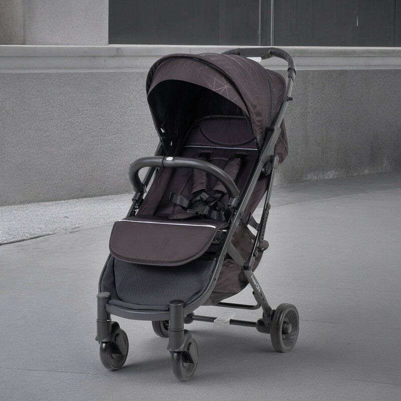 Carucior sport, FreeON, Diamond, Pliabil tip troler, Cadru din aluminiu, 6.8 Kg, Spatar reglabil, Pliere compacta pentru avion, Cu maner pentru transport, Suport pentru sticla, Conform cu standardul european EN 1888-1:2018, Black
