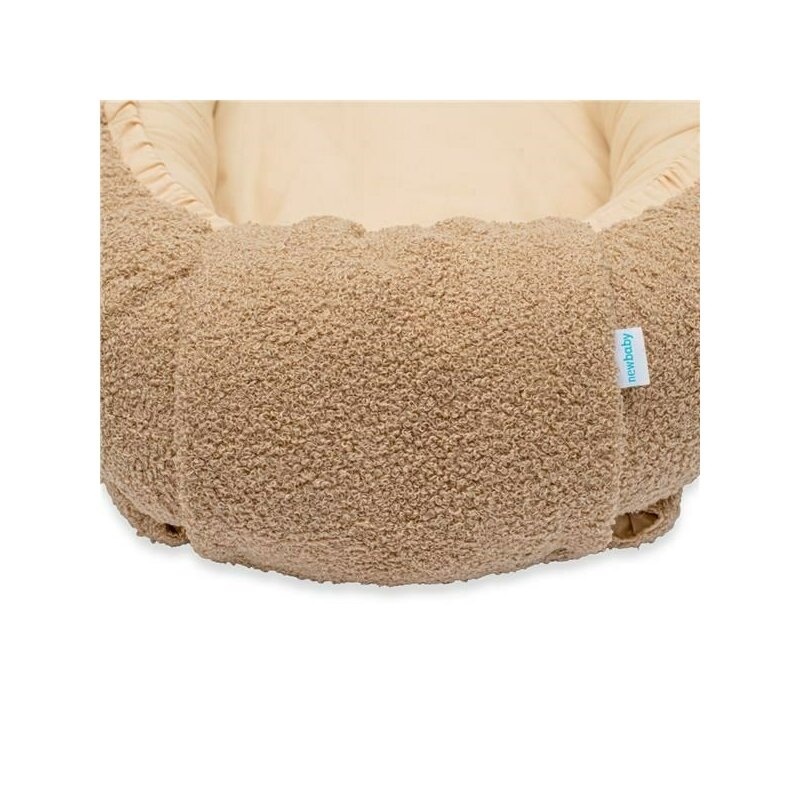 Cosulet bebelus, New Baby, Pentru dormit, Baby Nest, 80x50 cm, Din bumbac 100%, Tesatura teddy, 0 luni+, Dark Beige