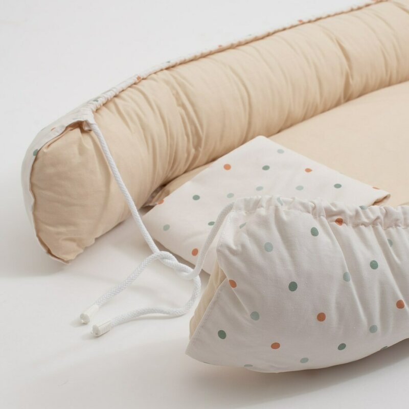 Cosulet bebelus, New Baby, Pentru dormit, Baby Nest 88 x 50 cm, Din bumbac si fibra alergenica, La Natura Punti