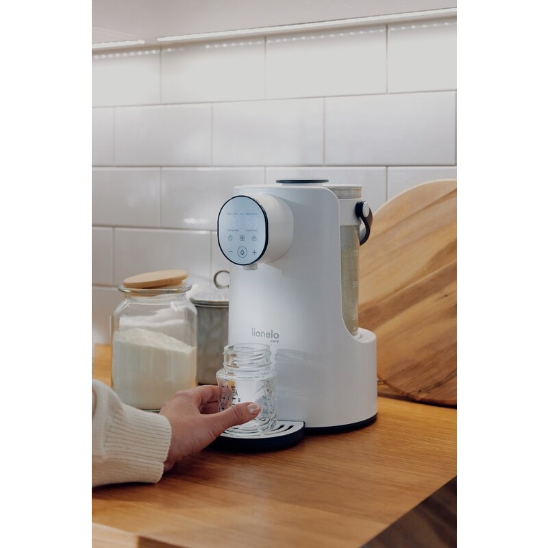 Espressor pentru lapte praf, Lionelo, Baby Presto, Functie declorizare si dozare a apei, Cu afisaj digital LED, Cu rezervor de 2 L, Alb