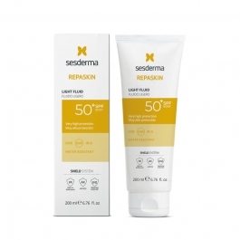 Fluid lejer pentru corp SPF 50 Repaskin, 200 ml, Sesderma
