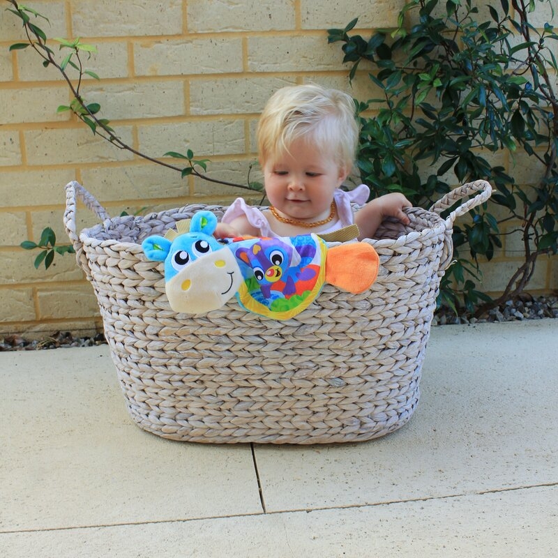 Jucarie din plus, Playgro, Clip Clop, Carticica tactila, Stimuleaza dezvoltarea senzoriala, Cu inele pentru dentitie, Cu diverse forme si texturi, 3 luni+, Musical Clip Clop Teether Book