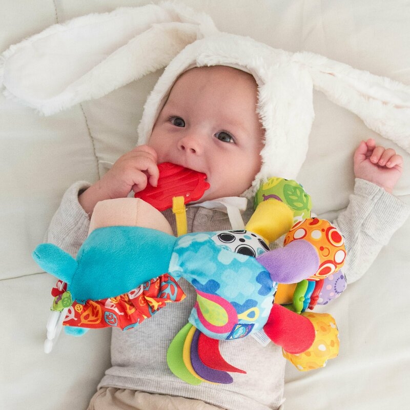 Jucarie mare pentru carucior, scoica auto si patut, Cu jucarie de dentitie, Cu sunete, Activity Friend Clip Clop, 39 cm, Playgro