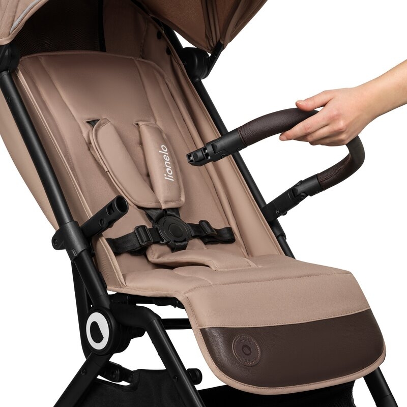 Lionelo - Carucior sport Cloe, De la nastere, Cu accesorii, Cadru din aluminiu, 0-22 kg, Usor, Pliabil cu o singura mana, Ideal pentru toate tipurile de suprafete, Bej