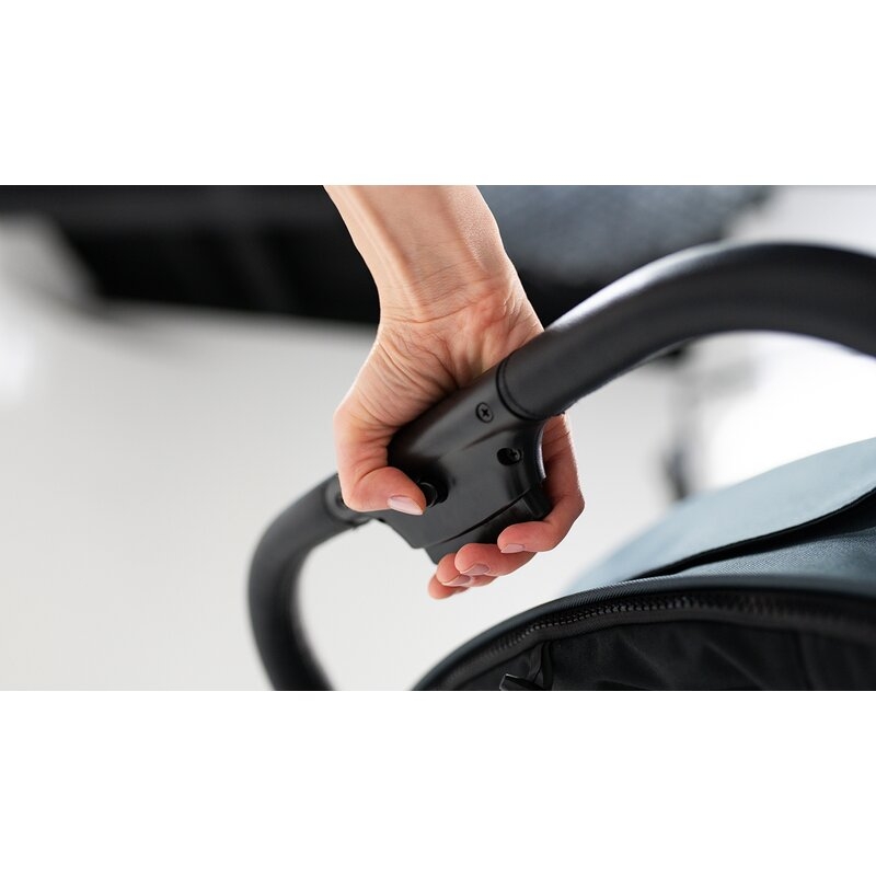 Lionelo - Carucior sport Cloe, De la nastere, Cu accesorii, Cadru din aluminiu, 0-22 kg, Usor, Pliabil cu o singura mana, Ideal pentru toate tipurile de suprafete, Bej