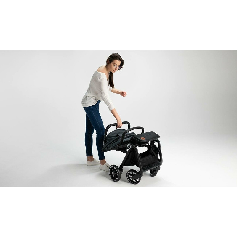 Lionelo - Carucior sport Cloe, De la nastere, Cu accesorii, Cadru din aluminiu, 0-22 kg, Usor, Pliabil cu o singura mana, Ideal pentru toate tipurile de suprafete, Verde smarald
