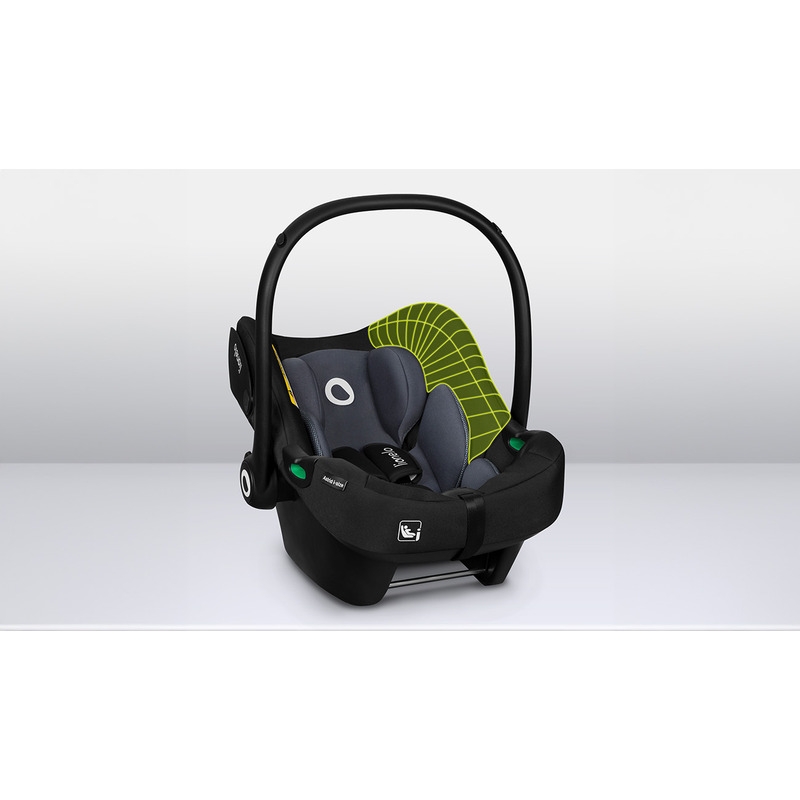 Lionelo - Soica auto i-Size Astrid, 0-13 Kg, 40-87 cm, Cu maner si capotina reglabile, Cu protectie laterala avansata, Salteluta confortabila , Conform cu standardul european de securitate R129, Negru/Gri