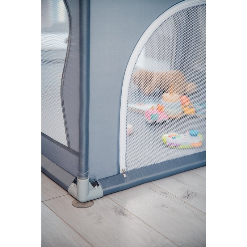 Lionelo - Tarc de joaca Willow, Pliere compacta, Include sacosa depozitare, Din plasa, Cu doua intrari laterale, Cu fermoar, Cu ventuze, Gri