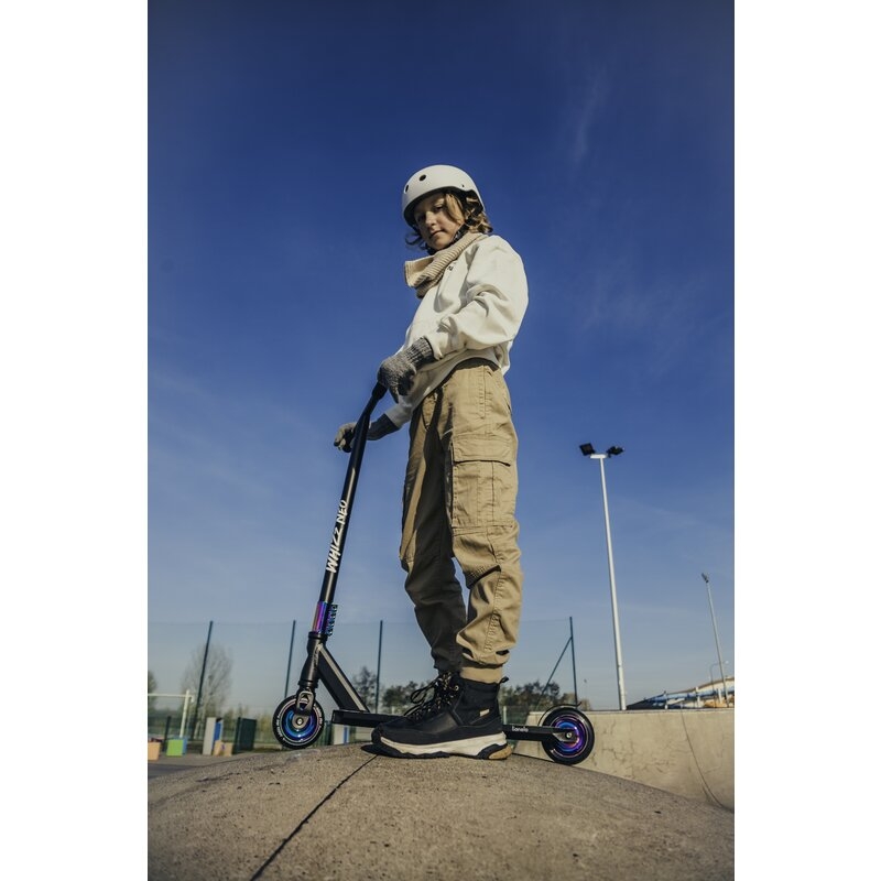 Lionelo - Trotineta Whizz, Pentru Acrobatii, Rulmenti ABEC-9, Sistemul de compresie IHC 9, 20 - 100 kg, Albastru