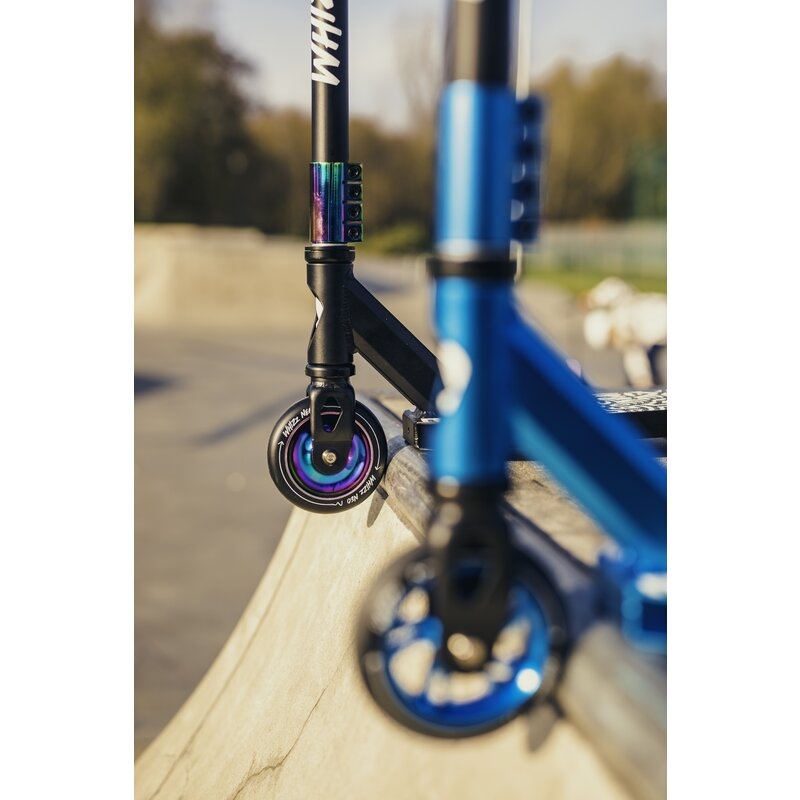 Lionelo - Trotineta Whizz, Pentru Acrobatii, Rulmenti ABEC-9, Sistemul de compresie IHC 9, 20 - 100 kg, Albastru