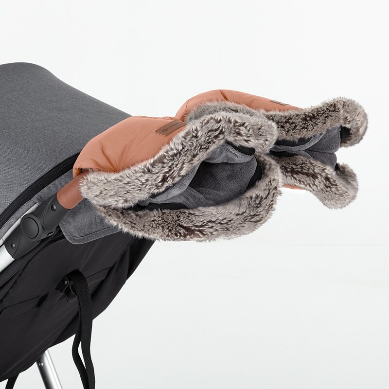 Manusi calduroase pentru carucior, Petite&Mars, Furry, Cu blanita detasabila, Pentru vremea rece, Potrivite pentru orice carucior, Impermeabile, Inchidere prin capse, Pastel Peach