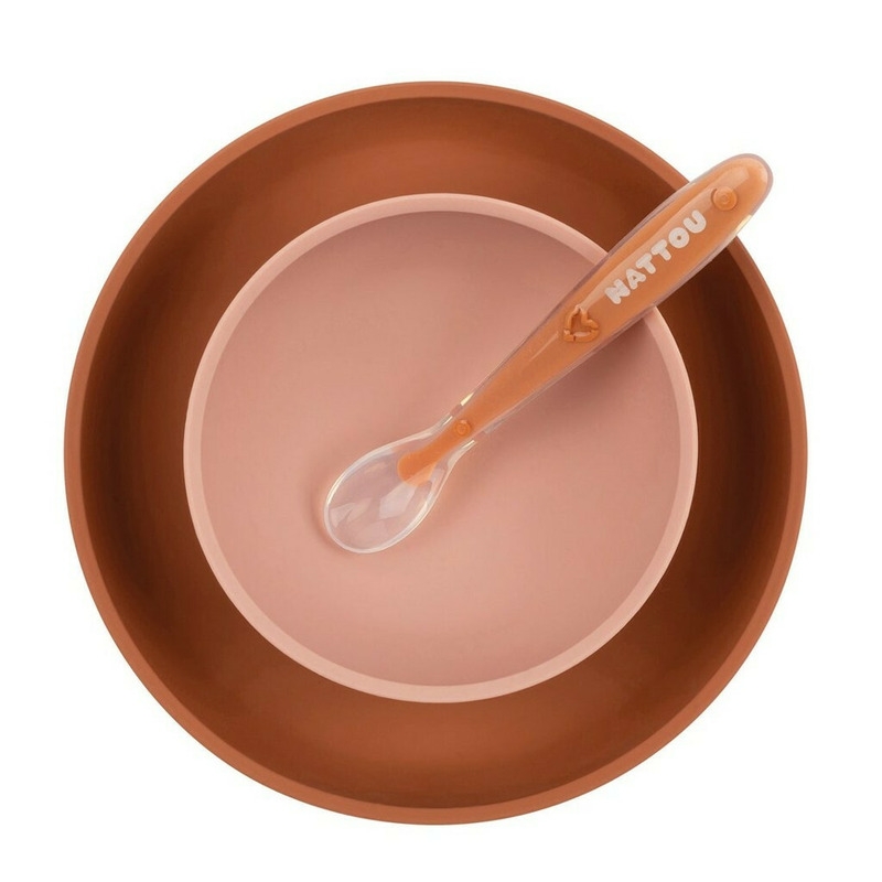 Nattou - Set de masa, Include baveta reglabila cu buzunar de colectare, bol, farfurie si lingurita, Silicon moale, Fara BPA, 4-36 luni+, Portocaliu