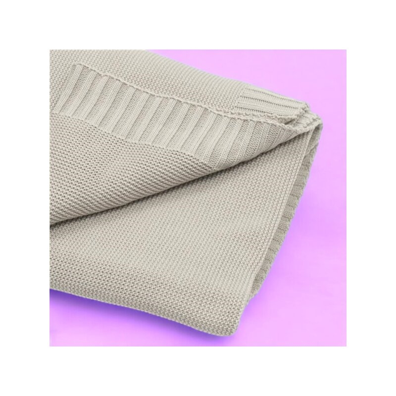 Paturica tricotata, New Baby, Antialergica si antibacteriana, Bambus, 80x100 cm, Material certificat OEKO-Tex Standard 100, 0 luni+, Beige