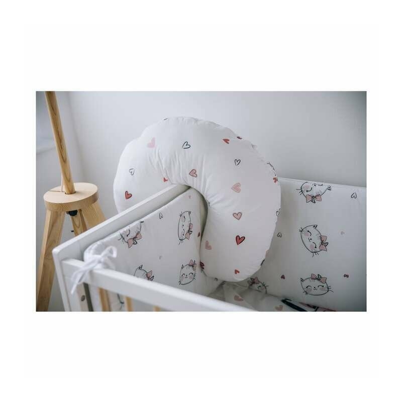 Perna alaptare, Bubaba, Cu husa detasabila, 70x60x18 cm, Kitties&Hearts/White