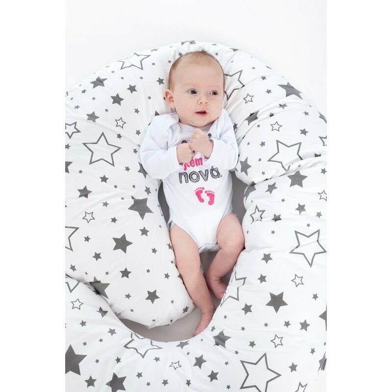 Perna alaptare, New Baby, Cu husa detasabila, In forma de C, Bumbac, Diametru 16 cm, Lungime in jurul circumferintei 285 cm, Stars White/Grey