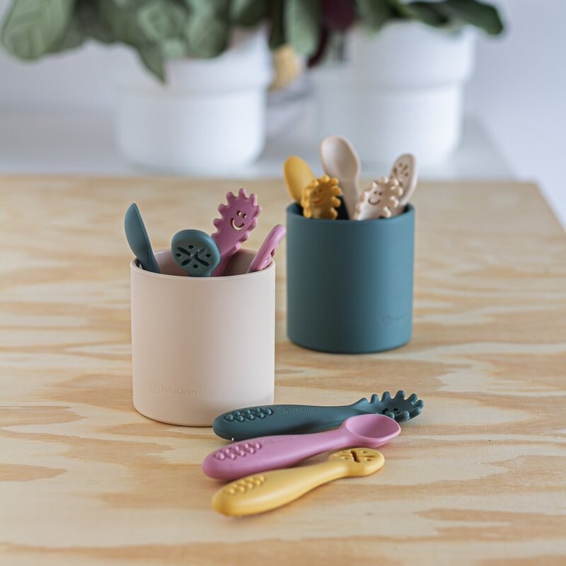 Petite&Mars - Set 3 lingurite, Diverse forme, Pentru supa, paste, alimente usoare, Dezvolta simturile si abilitatile senzoriale, Silicon, Fara BPA, 6 luni+, Roz
