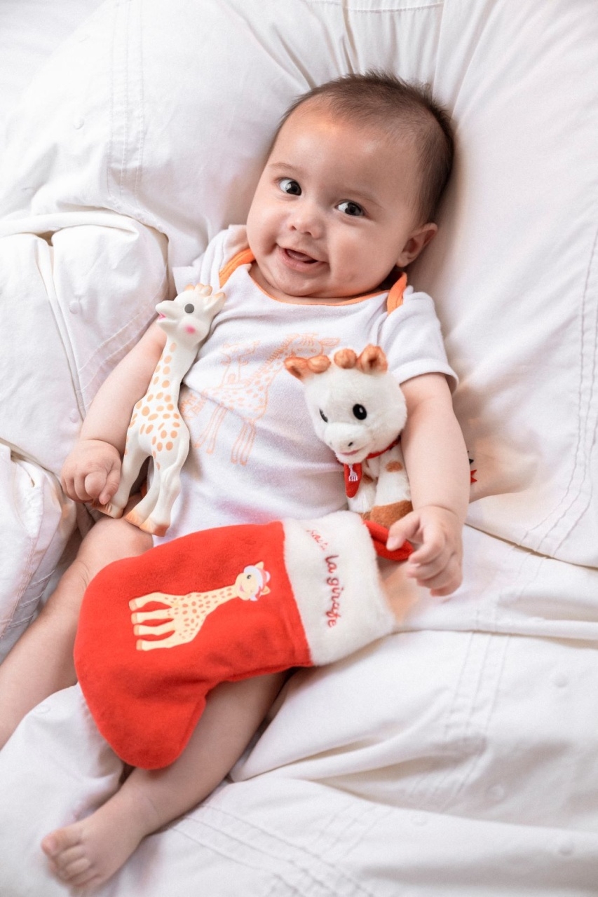 Primul meu Craciun alaturi de girafa Sophie