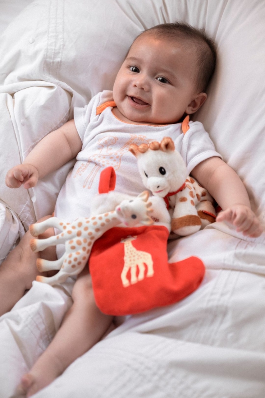 Primul meu Craciun alaturi de girafa Sophie