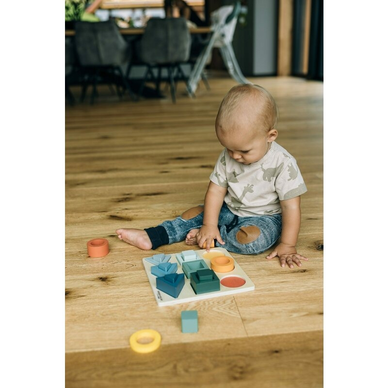 Puzzle copii, Free2Play, Din lemn, Cu sortare forme, Incurajeaza imaginatia, Dezvolta abilitatile motorii fine si coordonarea ochi-mana, 22,2x22,2x4,2 cm, 12 luni+, Multcolor