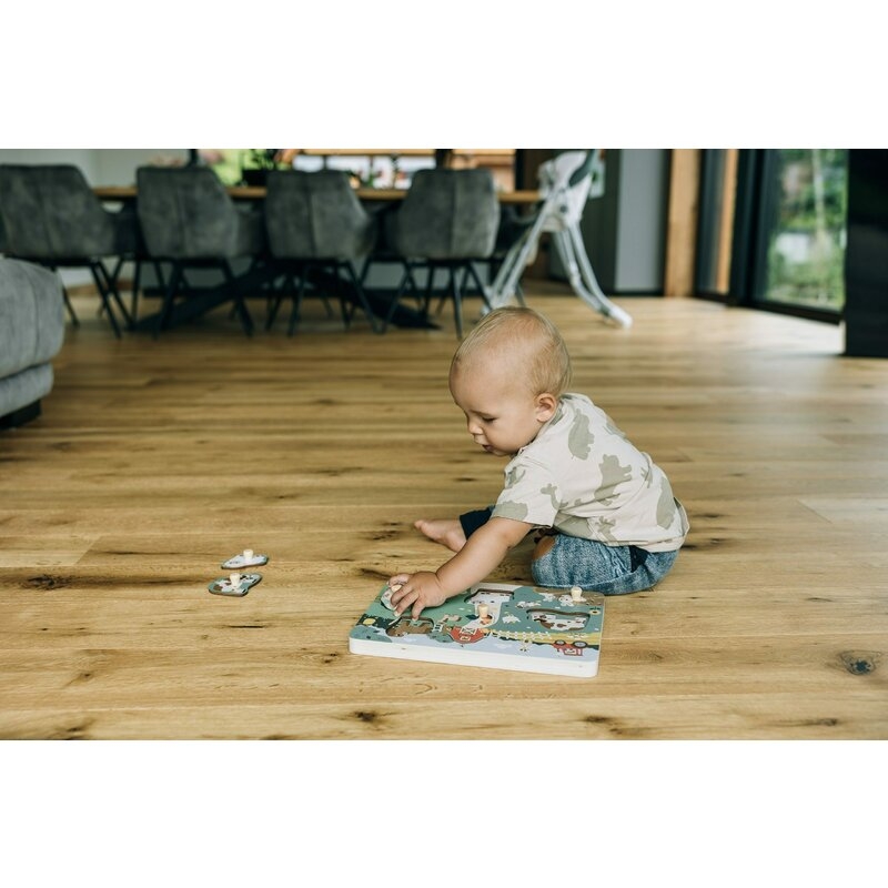 Puzzle din lemn, Free2Play, Cu animalute de la ferma, Cu sunete, Cu maner, Stimuleaza simturile, invatarea prin joc si imaginatia, 29,8 x 21,2 x 3,8 cm, Farm