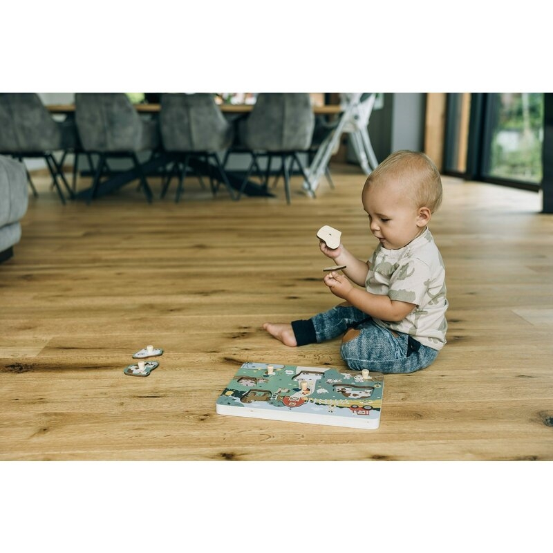 Puzzle din lemn, Free2Play, Cu animalute de la ferma, Cu sunete, Cu maner, Stimuleaza simturile, invatarea prin joc si imaginatia, 29,8 x 21,2 x 3,8 cm, Farm