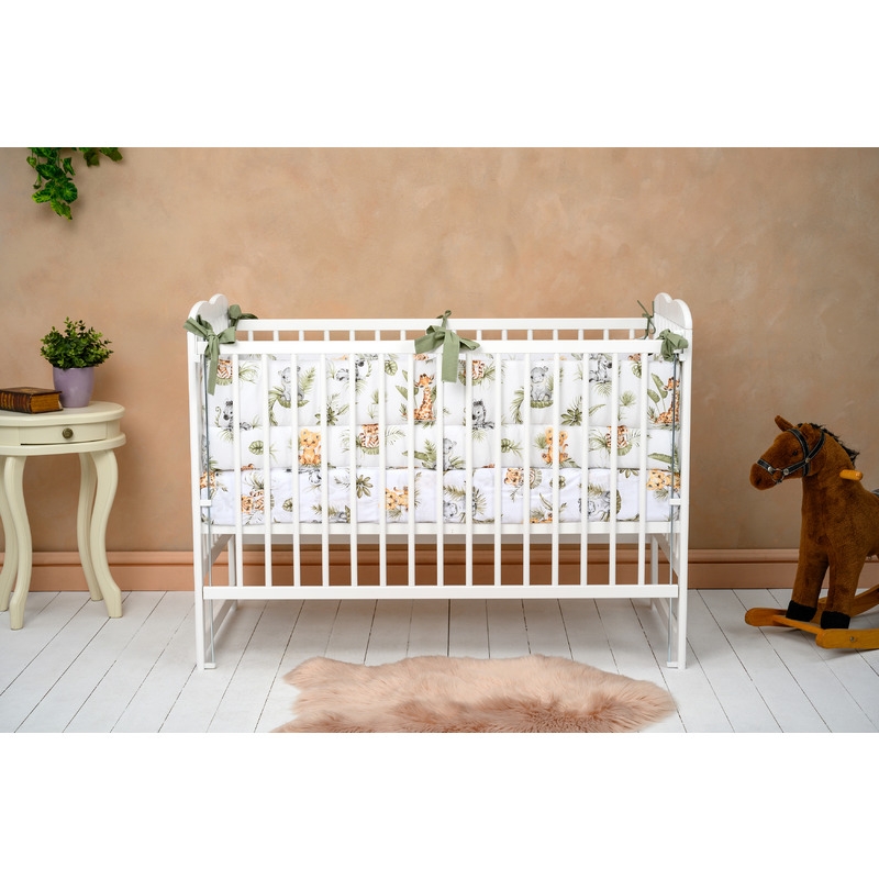Qmini - Patut din lemn Agata 120x60 cm, Cu laterala culisanta, Din lemn de pin, Stabil si rezistent, Inaltime saltea reglabila pe 3 nivele, Laterala cu 3 bete detasabile, EN716-1, EN716-2, Alb + Saltea 8 cm