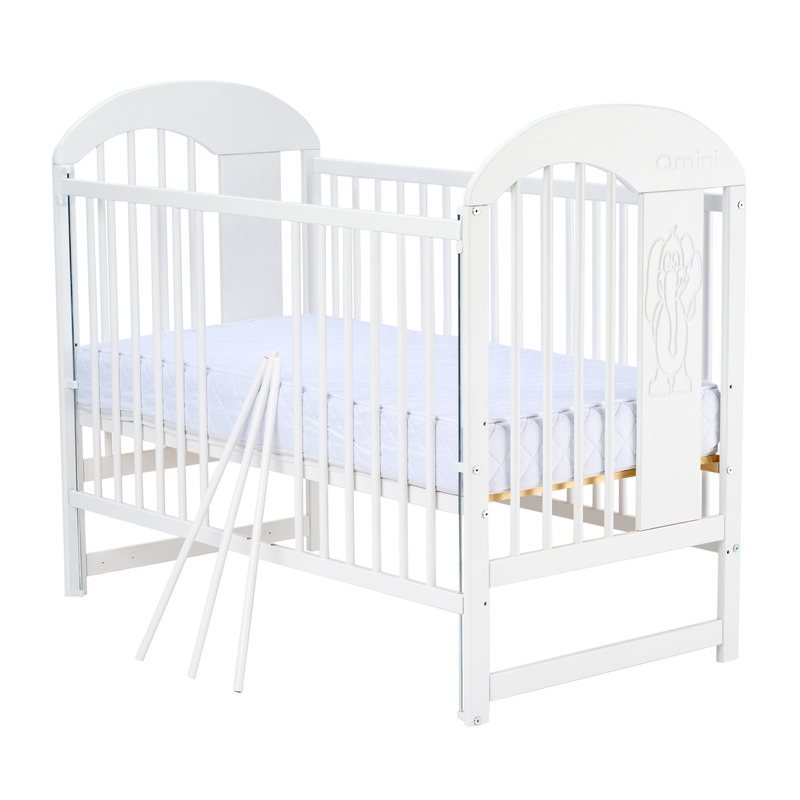 Qmini - Patut din lemn Julia II Elefantel 120x60 cm, Cu laterala culisanta, Din lemn de pin, Stabil si rezistent, Inaltime saltea reglabila pe 3 nivele, Laterala cu 3 bete detasabile, EN716-1, EN716-2, Alb