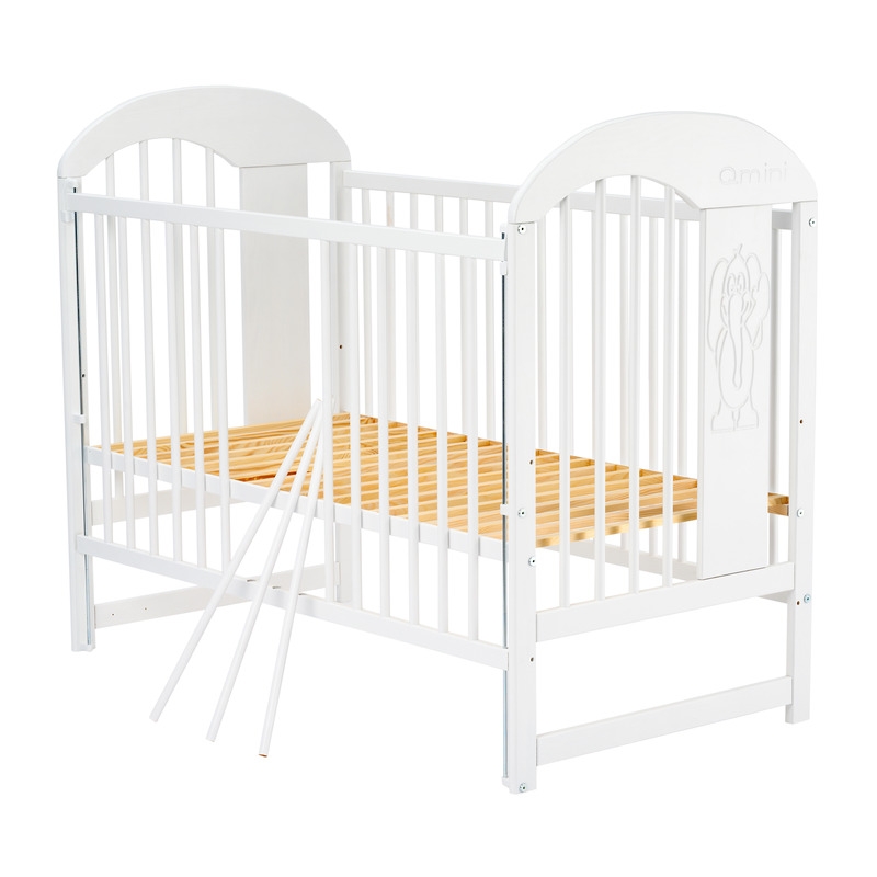 Qmini - Patut din lemn Julia II Elefantel 120x60 cm, Cu laterala culisanta, Din lemn de pin, Stabil si rezistent, Inaltime saltea reglabila pe 3 nivele, Laterala cu 3 bete detasabile, EN716-1, EN716-2, Alb