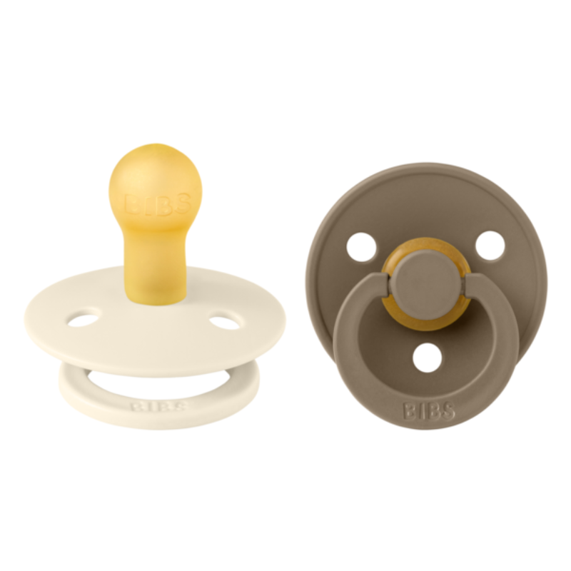 Set 2 suzete cu tetina rotunda Colour Latex, +0 luni, Ivory/Dark Oak, Bibs