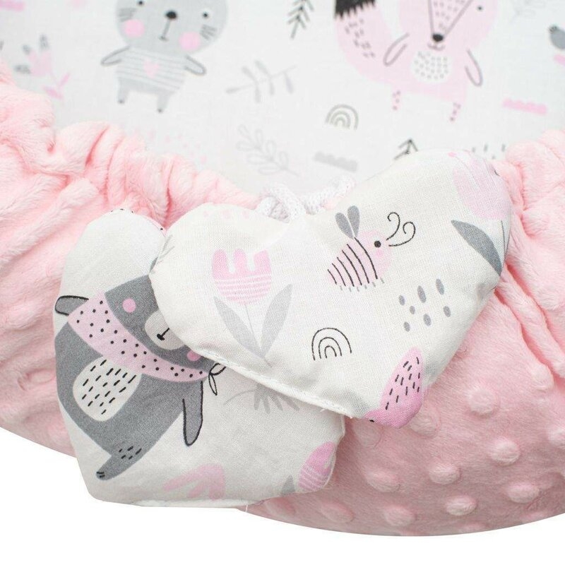 Set 3 piese Luxury, Baby Nest cu doua fete, Cu paturica si pernuta in forma de inima, New Baby, Minky Bears Pink