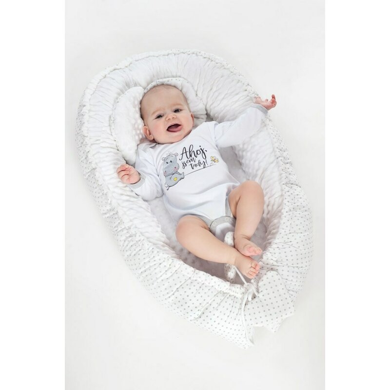 Set 3 piese Luxury, Baby Nest cu doua fete, Cu paturica si pernuta in forma de inima, New Baby, Minky Heart White