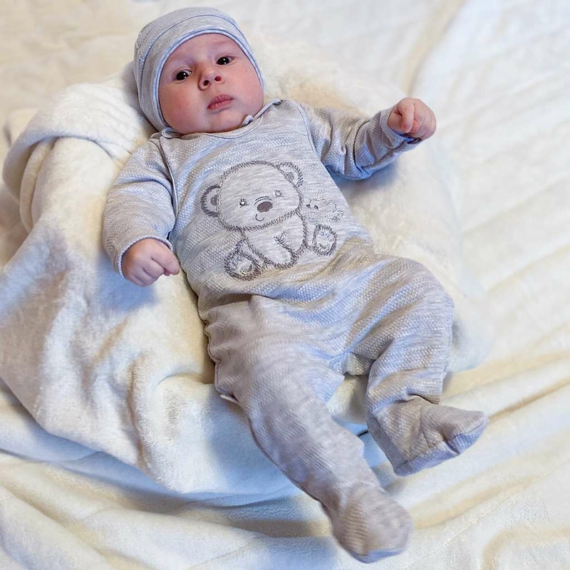 Set 4 piese: bluza, body cu maneca lunga, salopeta fara maneci, caciulita, Marime 56, Din bumbac 100%, New Baby, Sweet Bear Beige