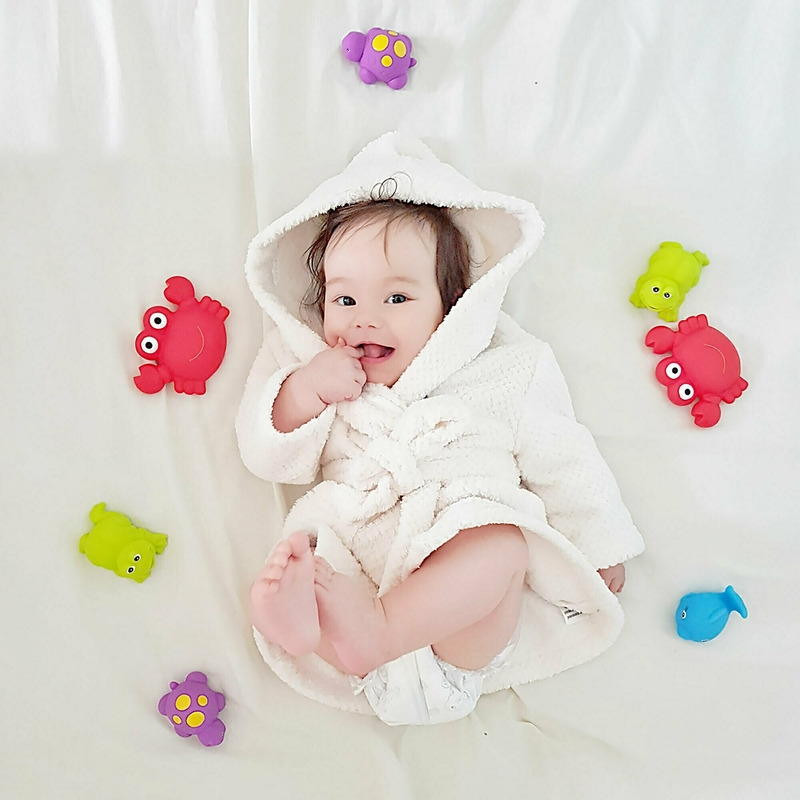 Set 7 animalute de baie, Fara gauri, Cu gentuta pentru transport, Fara BPA, Floating Sea Friends, Playgro, New Blue