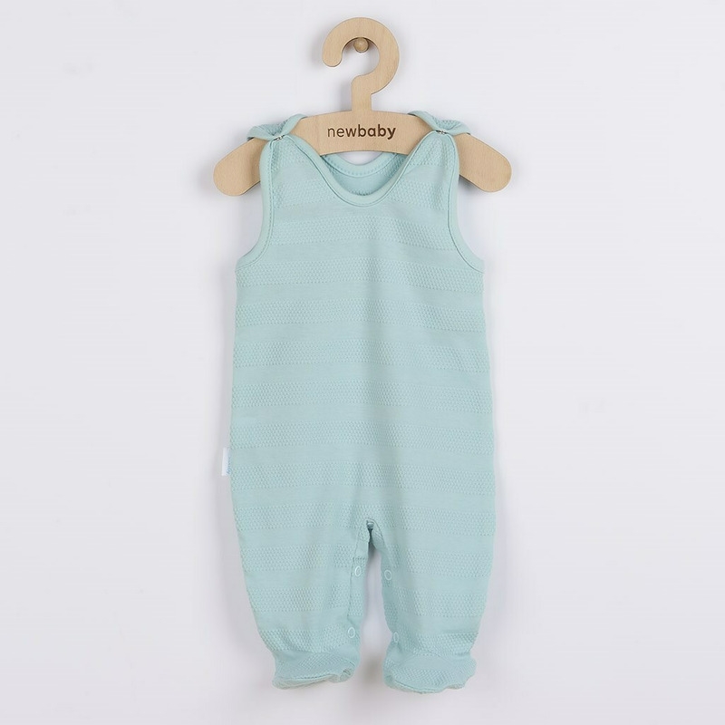 Set 7 piese: body cu maneca lunga, bluza, pantalonasi cu botosei, salopeta fara maneci, caciulita, manusi, botosei, Marime 56, Din bumbac 100%, New Baby, I am Blue