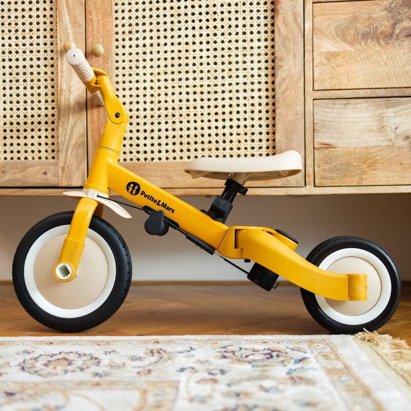Tricicleta, Petite&Mars, Turbo, 5 in 1, Multifunctionala, Vehicul de impins, Bicicleta cu/fara pedale, Cu maner detasabil, Roti din cauciuc, Pana la 25 kg, 1.5-5 ani, Ocru