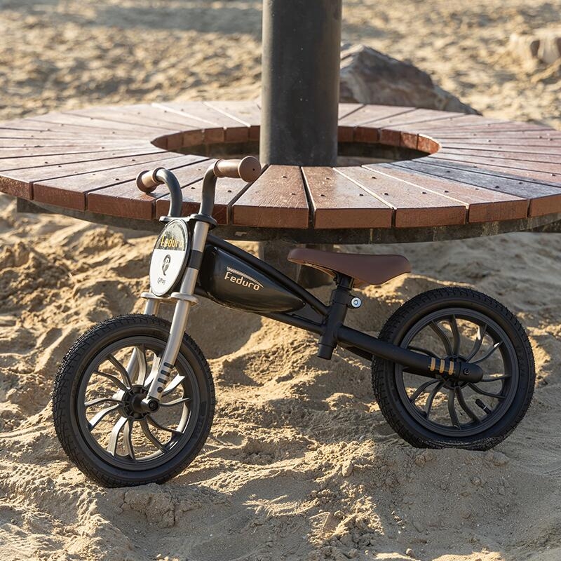 Balance bike QPlay Feduro Negru-Auriu Balance bike QPlay Feduro Negru-Auriu