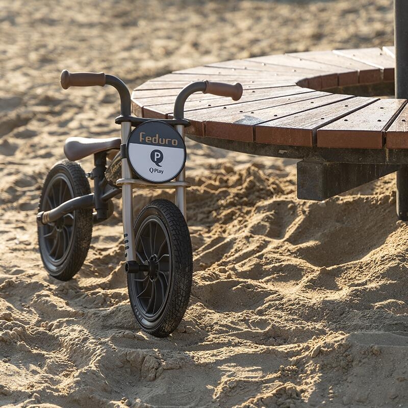 Balance bike QPlay Feduro Negru-Auriu Balance bike QPlay Feduro Negru-Auriu