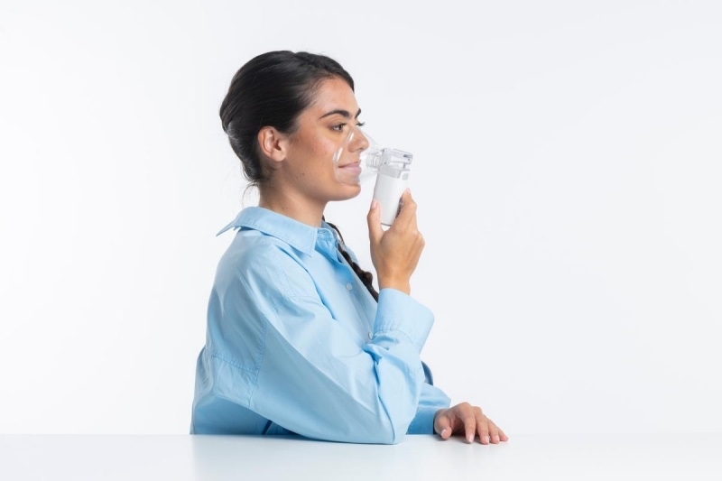Aparat de aerosoli portabil si reincarcabil pentru adulti si copii Mesh NE1012, Laica Aparat de aerosoli portabil si reincarcabil pentru adulti si copii Mesh NE1012, Laica