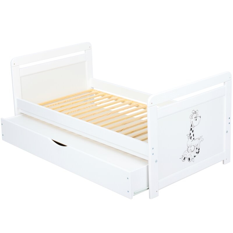 Babyneeds - Patut din lemn Nadia II Girafa 120x60 cm, multifunctional, cu sertar, Alb + Saltea 8 cm