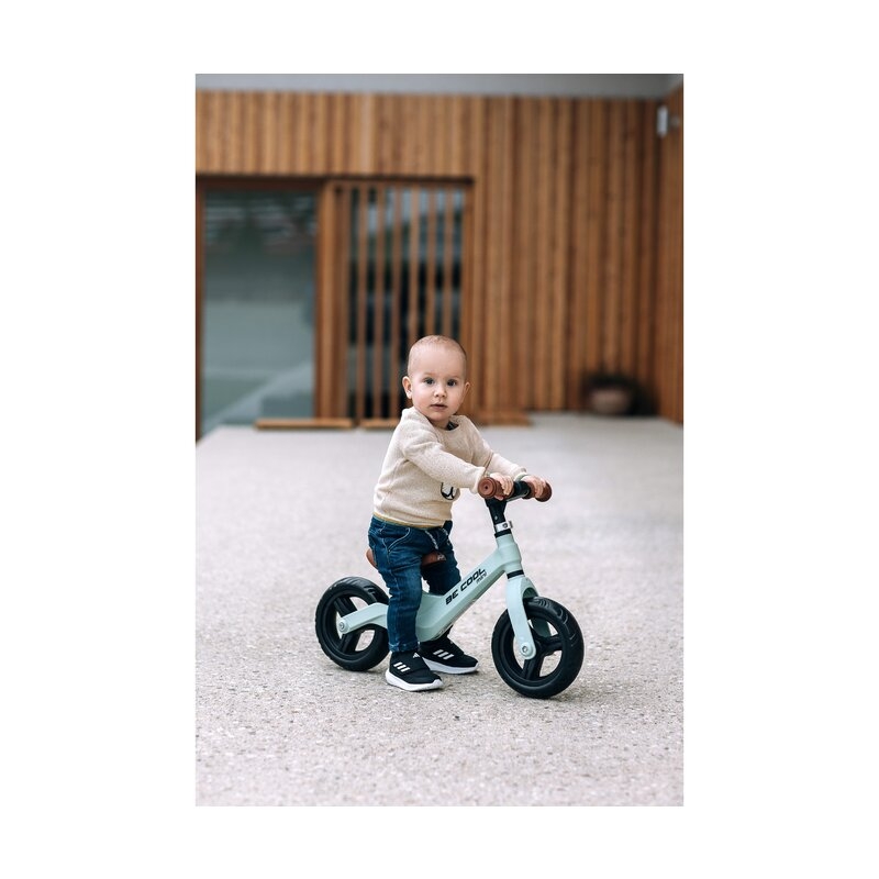 Bicicleta fara pedale, FreeON, Be Cool Mini, Cu ghidon si sa reglabile, Roti din EVA, Pana in 30 Kg, Roti 8 inch, 12 luni+, Verde Bicicleta fara pedale, FreeON, Be Cool Mini, Cu ghidon si sa reglabile, Roti din EVA, Pana in 30 Kg, Roti 8 inch, 12 luni+, Verde